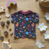 T-shirt manches courtes Arc en ciel et abeille 2 ans