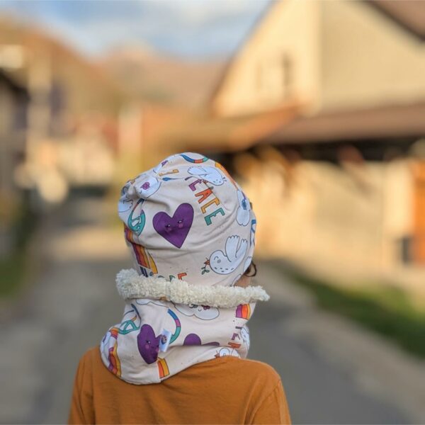 Bonnet en snood pour enfant. Fabriqué en France.