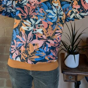 Sweat à col ron feuillage taille S