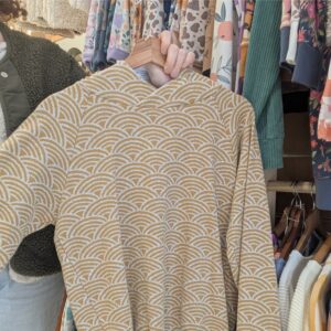 Sweat à capuche moutarde Taille M