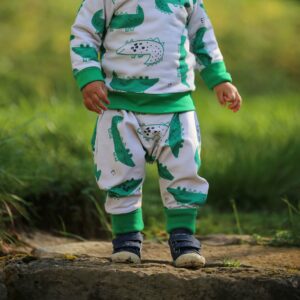 Vêtement évolutif cousu en France. tissu biologique. sarouel évolutif enfant